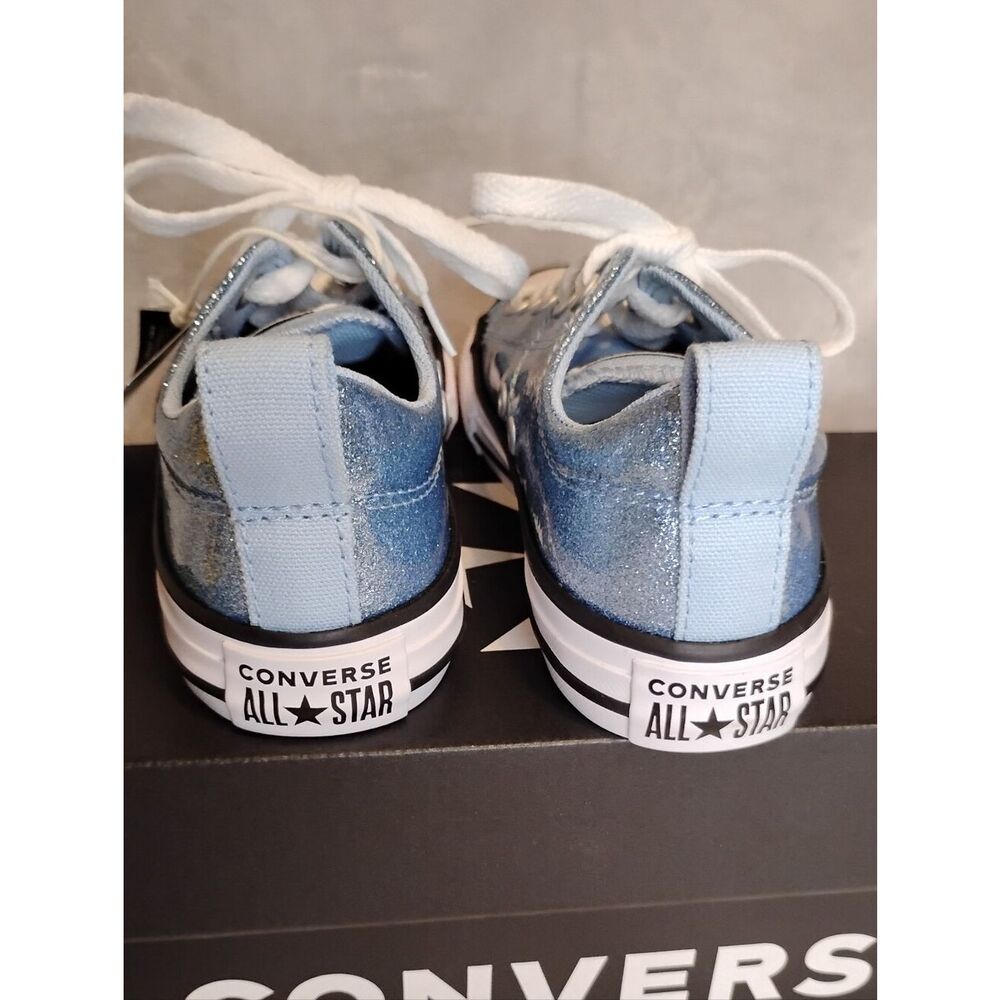 NEW Kid's Converse Shoes - Picture 4 of 7